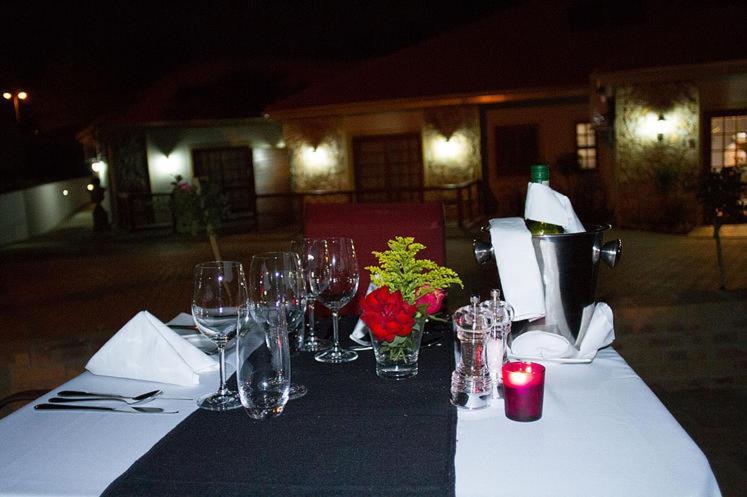 Classique Grace Boutique Hotel Sandton Eksteriør bilde
